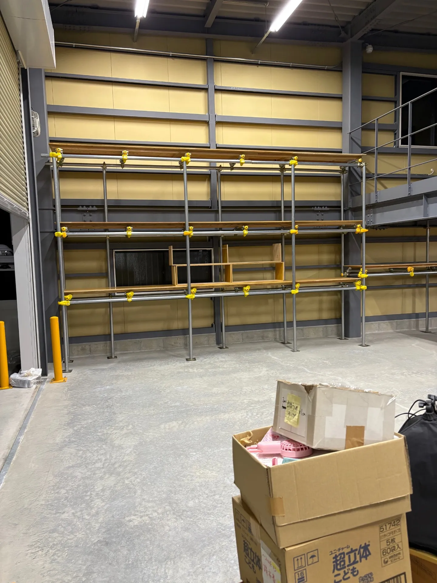 有限会社　華まる屋本舗様物流倉庫鋼製棚設置工事